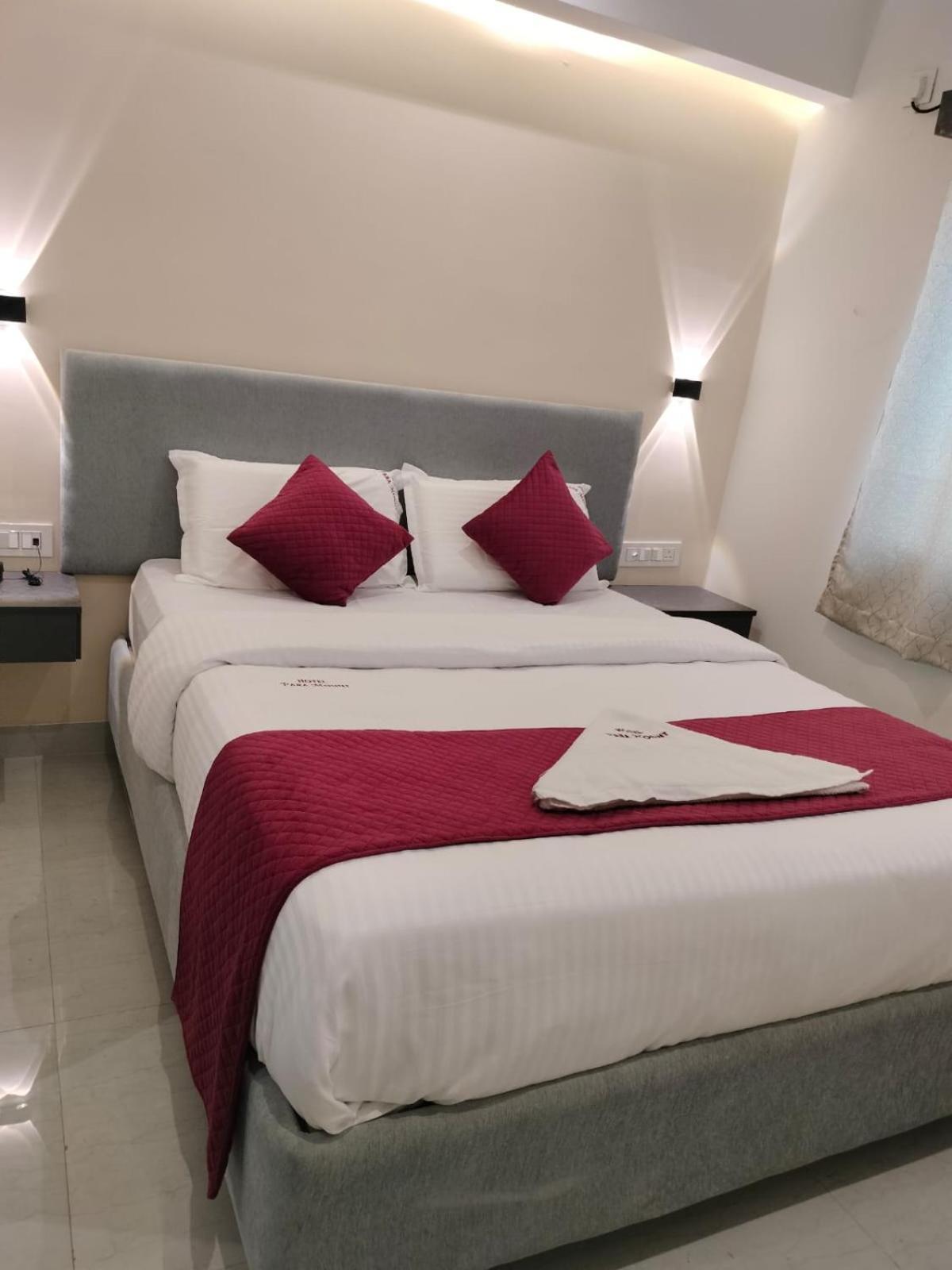 Hotel Paramount Visakhapatnam Esterno foto