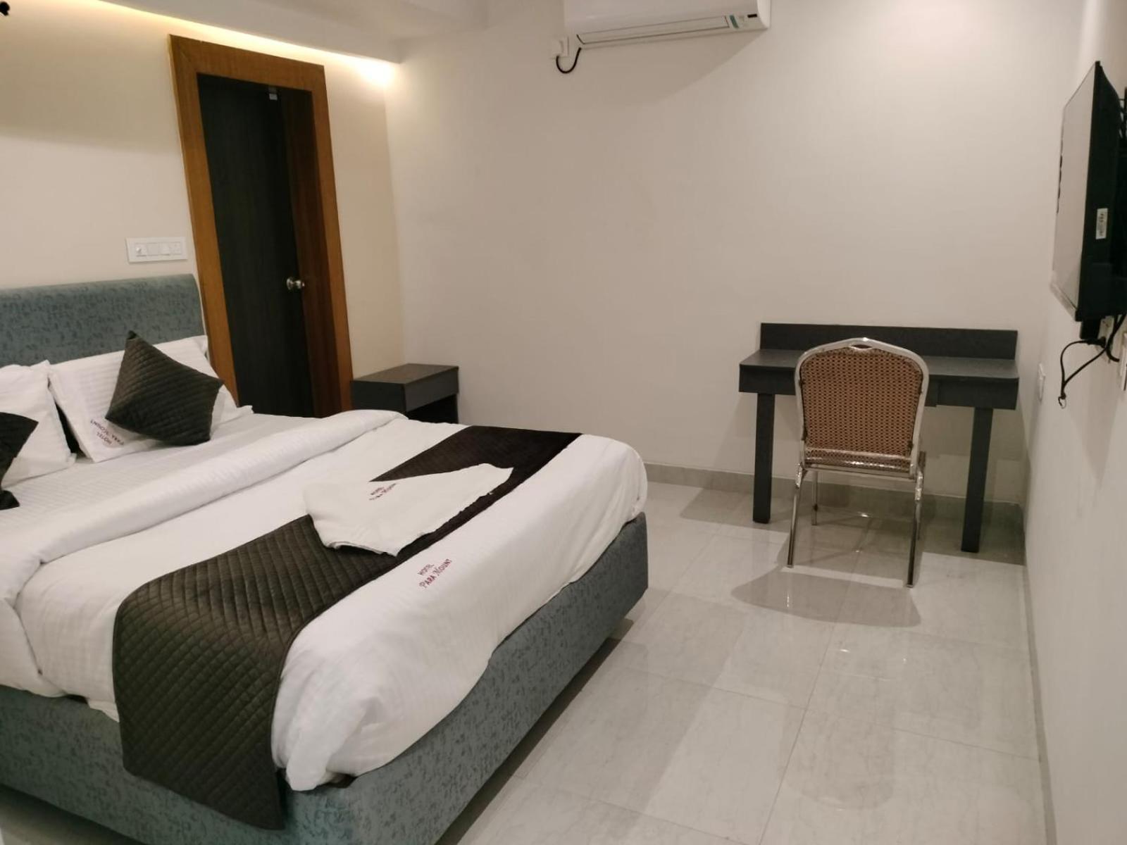 Hotel Paramount Visakhapatnam Esterno foto
